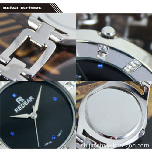 Stainless steel watch with Japan quartz movement, CE certified and RoHS Directive-compliant